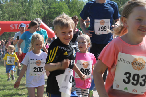 Full fart i Järvastadsloppet
